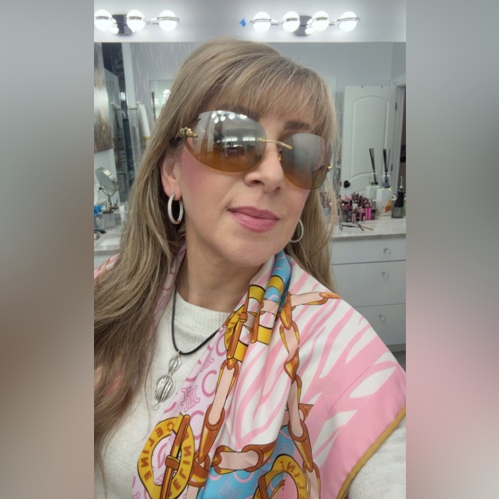 Cartier Core Range Sunglasses $1290
Gold/Brown Gradient Oval Shape 72mm EUC case